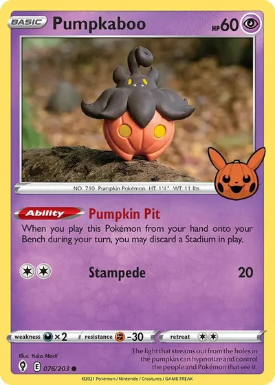 Trick or Trade stamped Pumpkaboo 076/203 from Evolving Skies